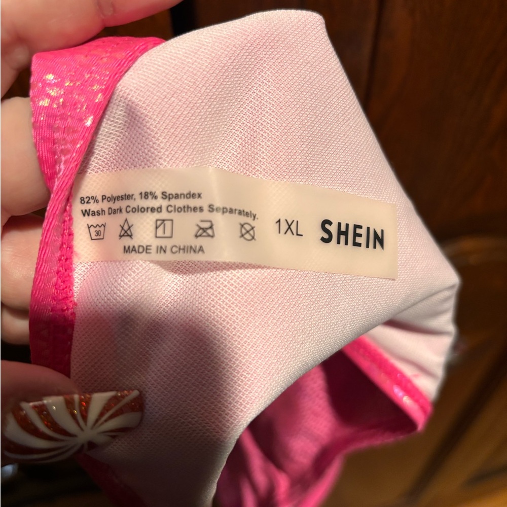 SHEIN Vibrant Pink Swimwear Top
